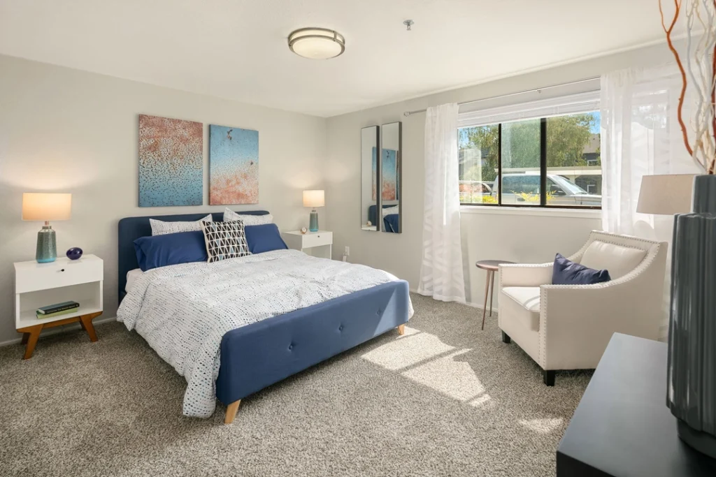 Spacious bedroom at Skyview 3322 apartments in Kent, WA